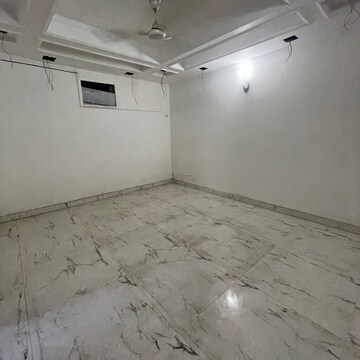Room in 3 BHK Builder Floor at Kalkaji – for Sale