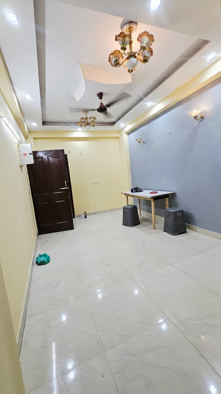 Team Area, hindon-vihar 2 Bedroom 750 Sq.Ft. Builder Floor In Sector 49 Noida 9334876