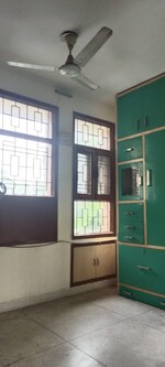 4 BHK + Extra Room 500 Sq.Yd. Builder Floor in Omaxe Green Meadow City