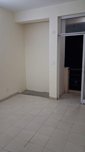 Room in  Office Space at Gomti Nagar – for Rent