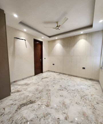 Room in 2 BHK Builder Floor at Chattarpur – for Rent
