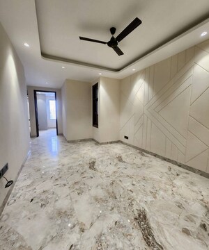 Room in 2 BHK Builder Floor at Chattarpur – for Rent