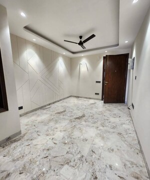 Room in 2 BHK Builder Floor at Chattarpur – for Rent