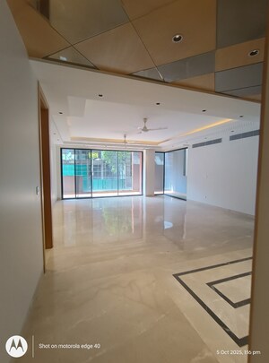 4 BHK Builder Floor For Sale in Geetanjali Enclave