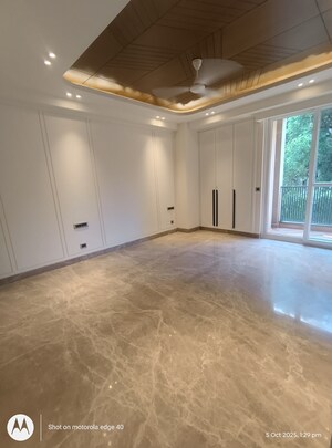 Furnished Amenities in 4 BHK Builder Floor at Geetanjali Enclave – for Sale