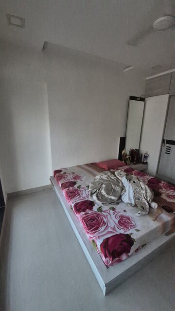 Furnished Amenities in 3 BHK Apartment at Vas Pushp Vinod 2, Borivali West – for Rent