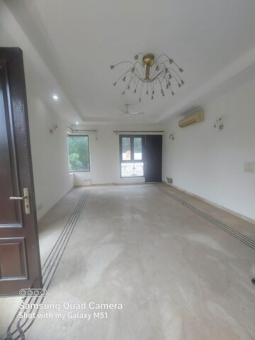 Hall in 4 BHK Builder Floor at Geetanjali Enclave – for Sale