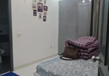 Bedroom in 2 BHK Apartment at Sector 24 – for Rent