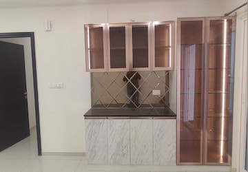Room in 3 BHK Apartment at Rajapushpa Provincia, Narsingi – for Rent