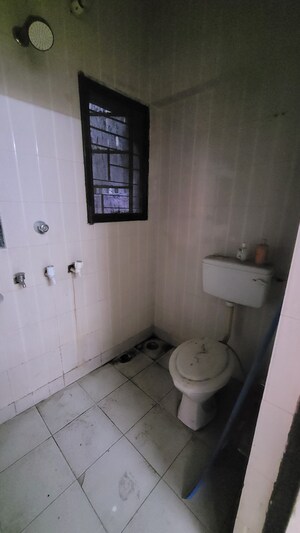 Bathroom in 2 BHK Apartment at Gtb Enclave – for Rent