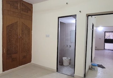 Living Room in 2 BHK Apartment at Gtb Enclave – for Rent