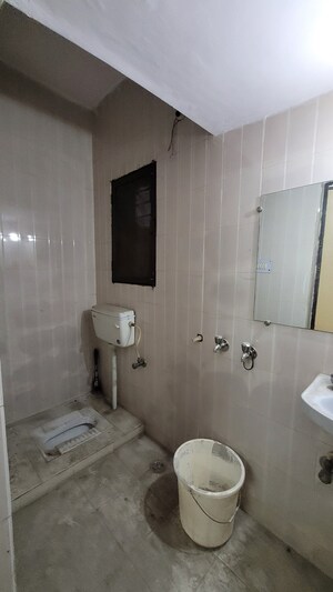 Attached Bathroom in 2 BHK Apartment at Gtb Enclave – for Rent