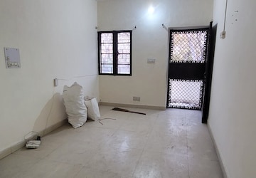 Room in 2 BHK Apartment at Gtb Enclave – for Rent
