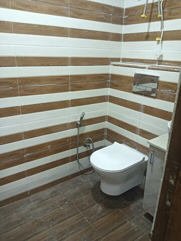 Bathroom in 3 BHK Builder Floor at Sector 45 – for Rent