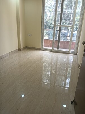 Room in 3 BHK Builder Floor at Sector 45 – for Rent