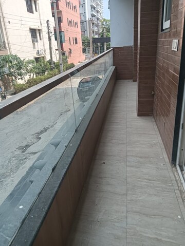 Balcony in 3 BHK Builder Floor at Sector 45 – for Rent