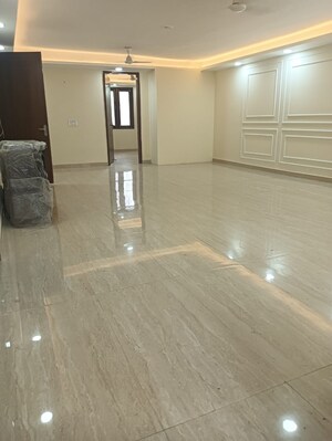 3 BHK Builder Floor For Rent in Sector 45