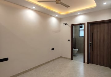 Master Bedroom in 3 BHK Builder Floor at East Of Kailash – for Sale