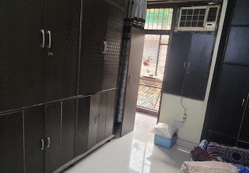Master Bedroom in 2 BHK Builder Floor at Dilshad Colony – for Sale