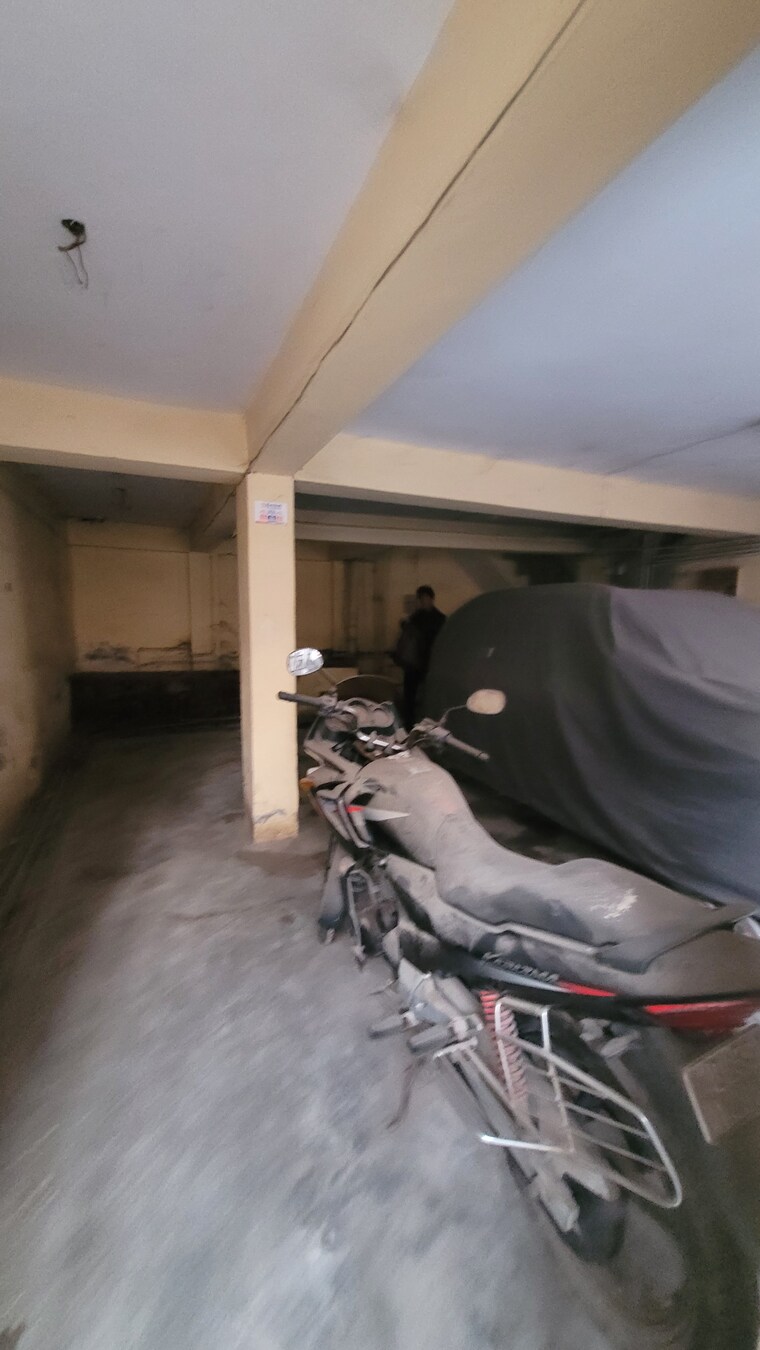  Parking, dilshad colony 2 Bedroom 900 Sq.Ft. Builder Floor In Dilshad Colony Delhi 9335005