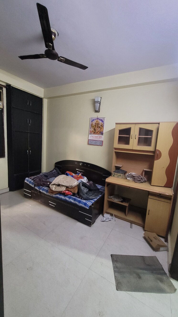 Bedroom, dilshad colony 2 Bedroom 900 Sq.Ft. Builder Floor In Dilshad Colony Delhi 9335005