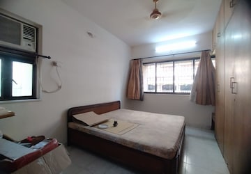 Bedroom in 2 BHK Apartment at Sun Glory, Powai – for Rent