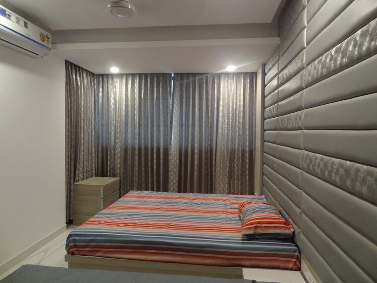Bedroom, nutan-madhuban-apartment 1 Bedroom 500 Sq.Ft. Apartment In Worli Mumbai 9335064