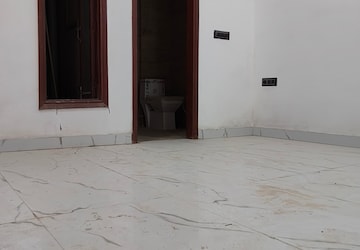 Room in 2 BHK Builder Floor at Chattarpur – for Rent