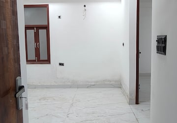 Room in 2 BHK Builder Floor at Chattarpur – for Rent