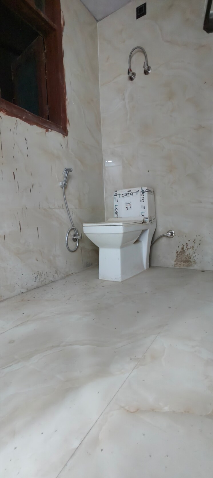 Bathroom, chattarpur 2 Bedroom 900 Sq.Ft. Builder Floor In Chattarpur Delhi 9335069