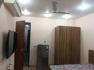 1 RK Builder Floor For Rent in Sector 46