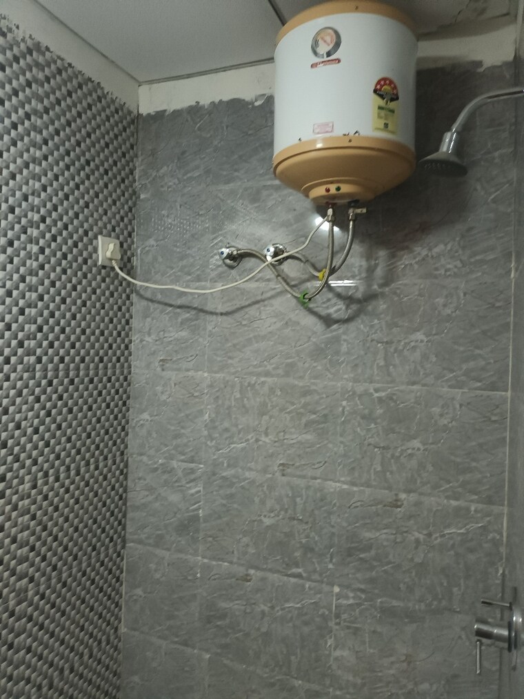 Bathroom, sector 46 1 RK 643 Sq.Ft. Builder Floor In Sector 46 Gurgaon 9335122