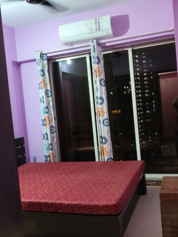 Bedroom in 2 BHK Apartment at Sonata Apartments, Malad West – for Rent