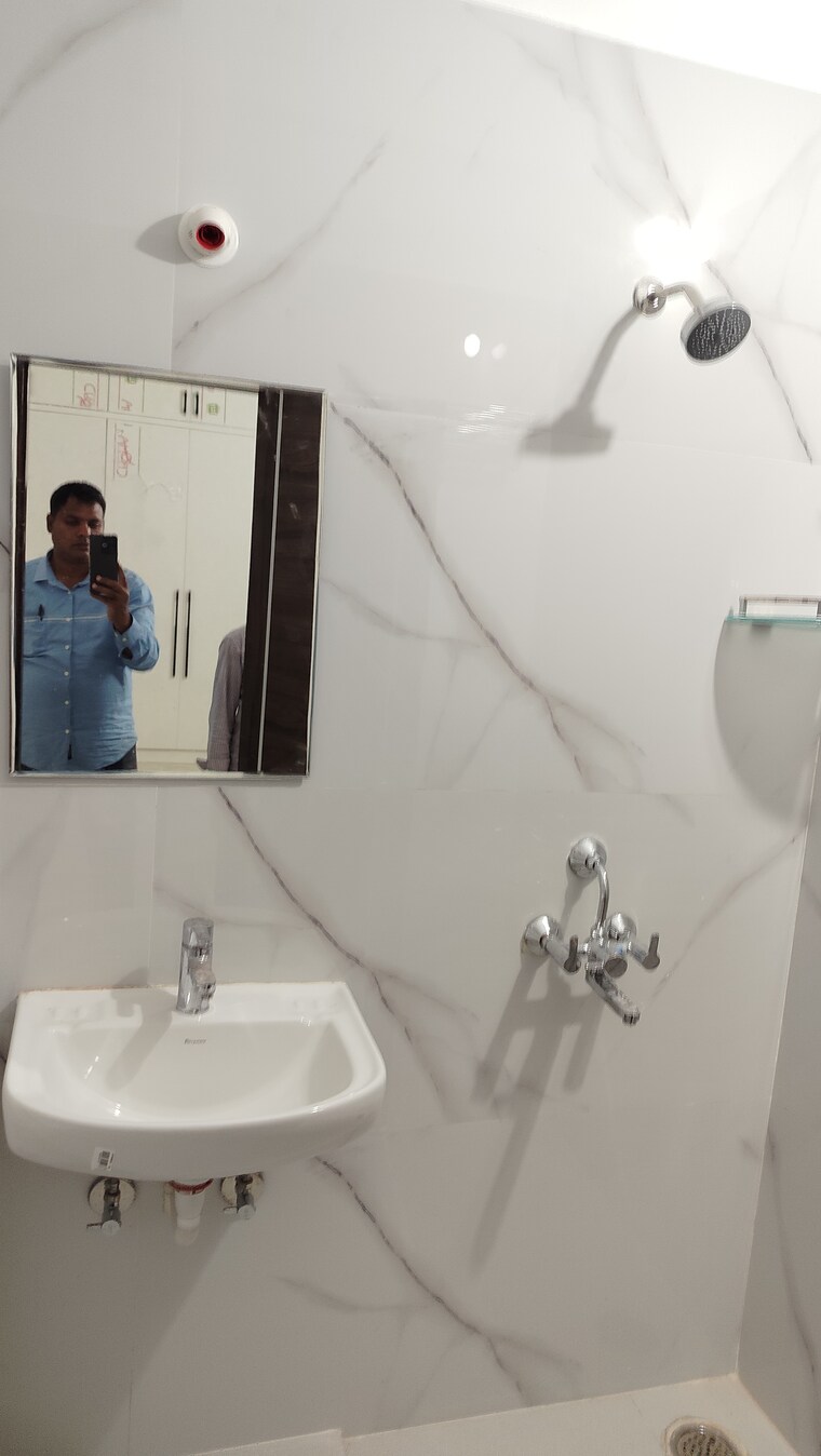 undefined, kondapur 3 Bedroom 2000 Sq.Ft. Apartment In Kondapur Hyderabad 9335173