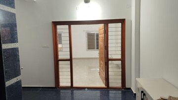Room in 3 BHK Apartment at Kondapur – for Rent