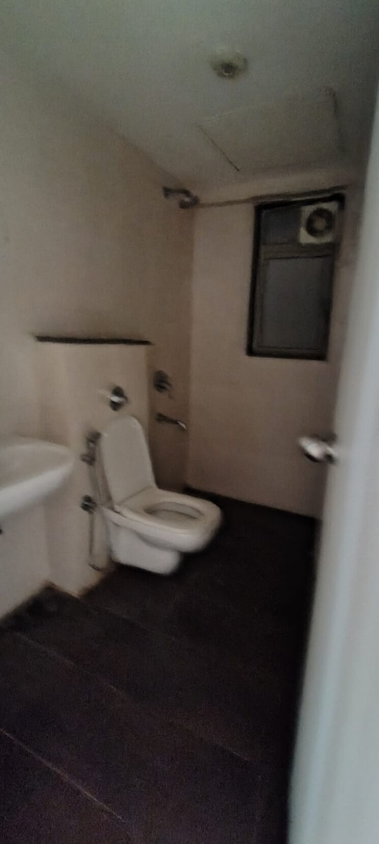 Bathroom, lodha-palava-exotica 2 Bedroom 969 Sq.Ft. Apartment In Dombivli East Thane 9335178