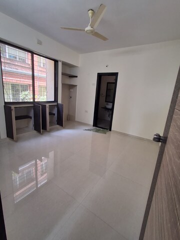 Room in 1 BHK Apartment at Home Bhagyatara Society, Erandwane – for Rent