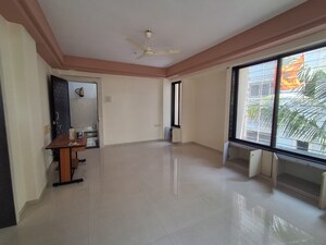 Room in 1 BHK Apartment at Home Bhagyatara Society, Erandwane – for Rent