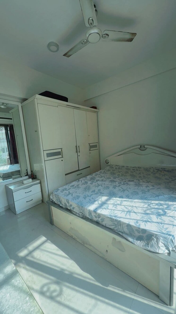 Bedroom, bandra west 2 Bedroom 1000 Sq.Ft. Apartment In Bandra West Mumbai 9335268