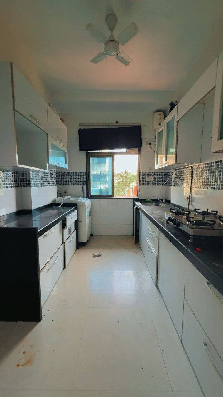 Kitchen, bandra west 2 Bedroom 1000 Sq.Ft. Apartment In Bandra West Mumbai 9335268