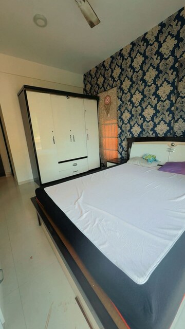 Master Bedroom in 2 BHK Apartment at Bandra West – for Rent