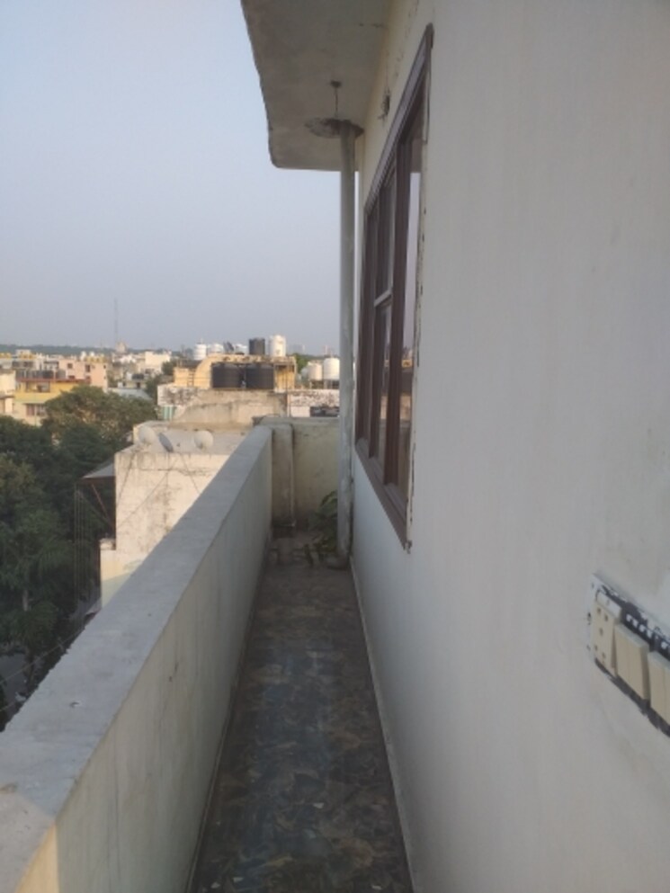 Balcony, new rajinder nagar 1 Bedroom 570 Sq.Ft. Builder Floor In New Rajinder Nagar Delhi 9335289