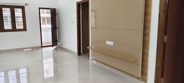 Room, halasuru 2 Bedroom 1000 Sq.Ft. Builder Floor In Halasuru Bangalore 9335308