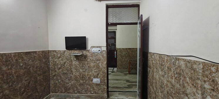 Room, mayur vihar phase 1 1 Bedroom 450 Sq.Ft. Builder Floor In Mayur Vihar Phase 1 Delhi 9335357