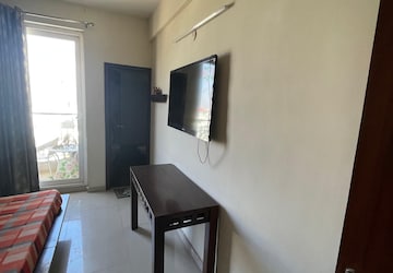 Furnished Amenities in 3 BHK Apartment at Vip Road – for Rent