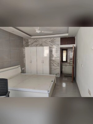 4 BHK Builder Floor For Rent in New Friends Colony