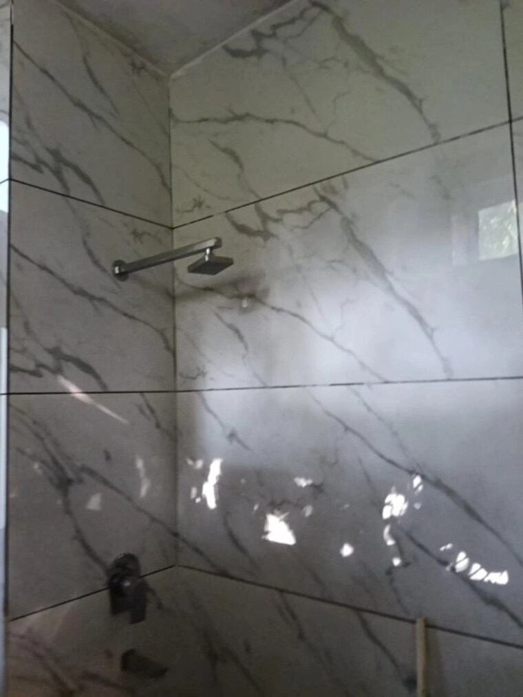 Bathroom, new friends colony 4 Bedroom 300 Sq.Ft. Builder Floor In New Friends Colony Delhi 9335451