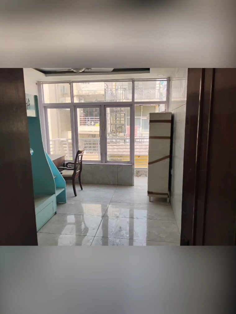 Master Bedroom, new friends colony 4 Bedroom 300 Sq.Ft. Builder Floor In New Friends Colony Delhi 9335451