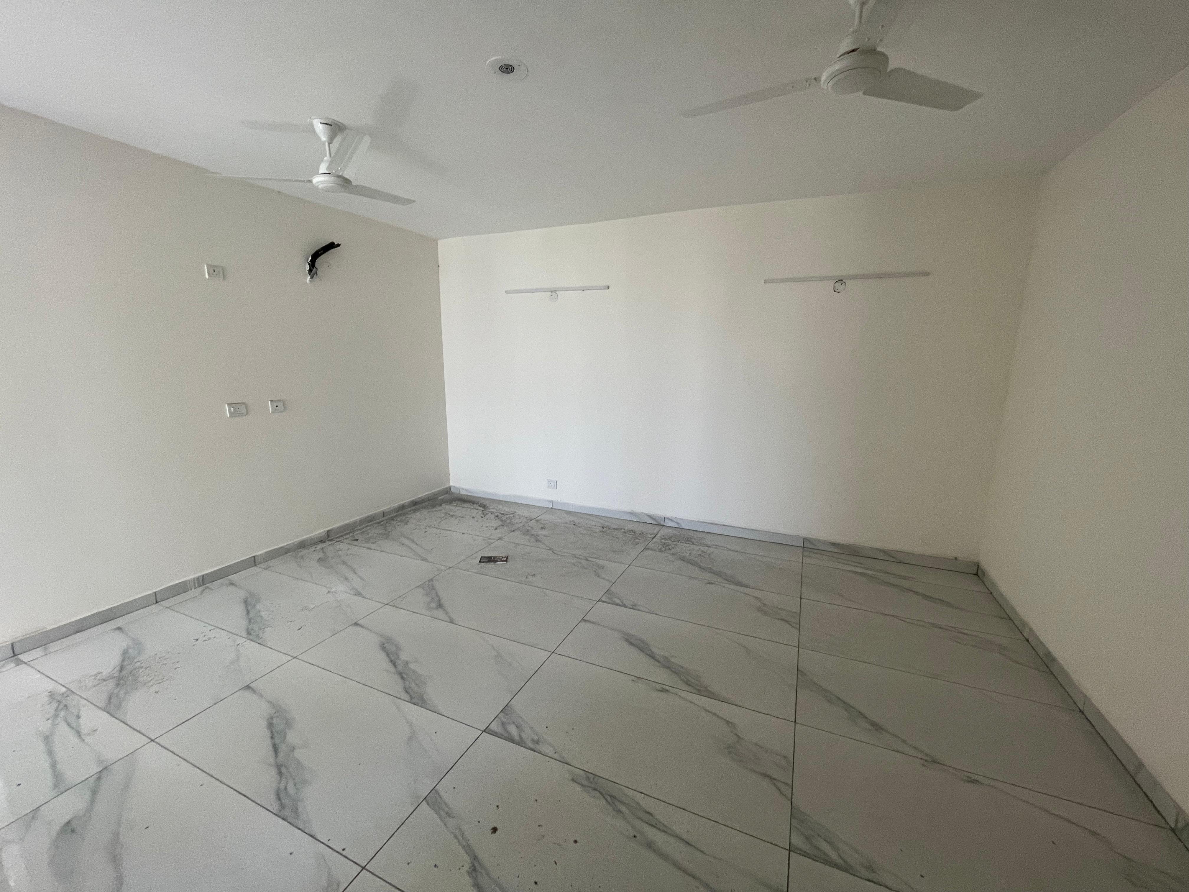 3.5 BHK Apartment For Rent in VIP Road