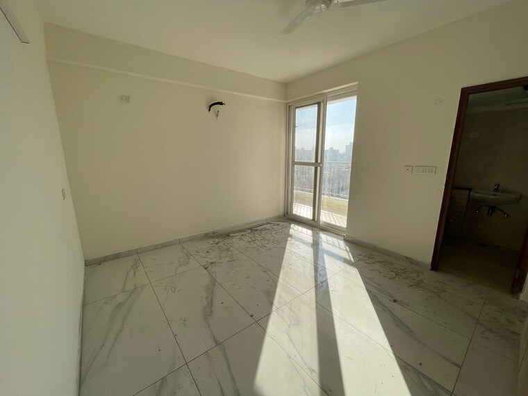 Room, vip road 3.5 Bedroom 1735 Sq.Ft. Apartment In Vip Road Zirakpur 9335462